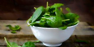 3. Spinach: A Nutrient-Dense Leafy Green