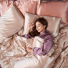  Sleep on a Silk Pillowcase